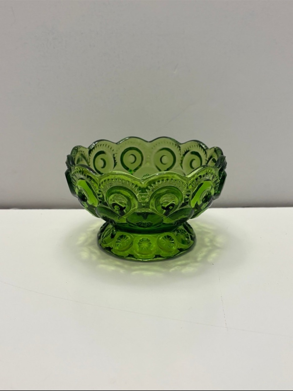 Vintage LE Smith Moon & Stars Green Glass Pedestal Compote Candy Dish